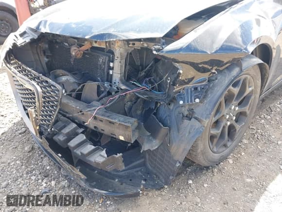 ✅ 2016 Chrysler 300 S • VIN: 2C3CCAGG2GH270631 • Lot: 42083685. Wystawiony na IAAI z przebiegiem 68 057 mil. Bezpłatny archiwum sprzedaży aukcyjnych z USA i szczegółowy raport historii pojazdu na DreamBid. Zdjęcie 6.