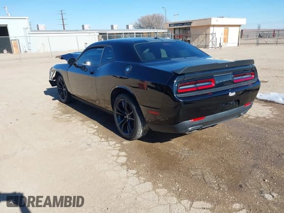 ✅ 2017 Dodge Challenger SXT Plus • VIN: 2C3CDZAG3HH613906 • Lot: 41253393. Listed on IAAI with Not provided. Free auction sales archive from the USA and detailed vehicle history report at DreamBid. Image 3.