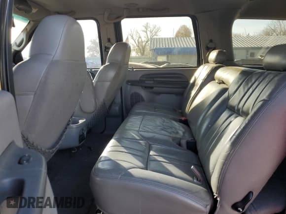 ✅ 2000 Ford Excursion XLT • VIN: 1FMNU40S4YED96690 • Лот: 81172734. Опубликован ранее на Copart с пробегом 185 405 миль. Бесплатный доступ к архиву аукционных продаж из США и подробный отчёт об истории автомобиля на DreamBid. Изображение 11.