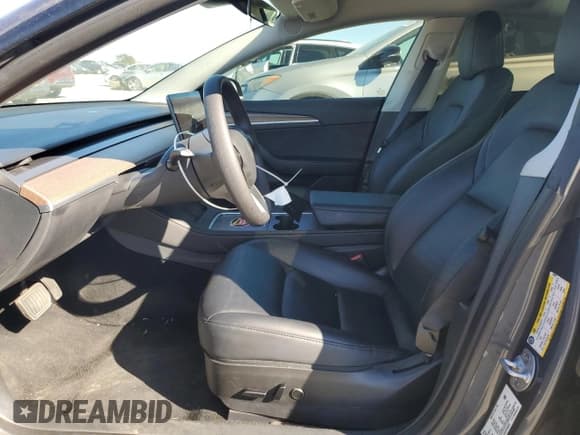 ✅ 2023 Tesla Model 3 • VIN: 5YJ3E1EA3PF638020 • Lot: 82596725. Wystawiony na Copart z przebiegiem 78 573 mil. Bezpłatny archiwum sprzedaży aukcyjnych z USA i szczegółowy raport historii pojazdu na DreamBid. Zdjęcie 7.