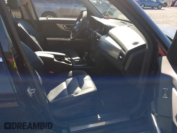 ✅ 2010 Mercedes-Benz GLK 350 • VIN: WDCGG8HB6AF293362 • Лот: 43467684. Опубликован ранее на IAAI с пробегом 171 832 миль. Бесплатный доступ к архиву аукционных продаж из США и подробный отчёт об истории автомобиля на DreamBid. Изображение 5.