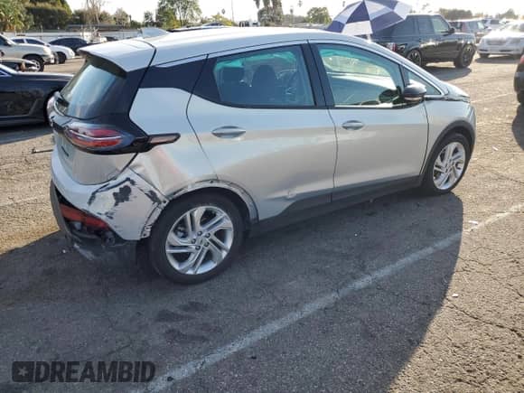 2023 Chevrolet Bolt EV 1LT с VIN 1G1FW6S00P4130588, выставлен на аукционе Copart как лот 42994514 с пробегом 13 052 миль миль и . История ставок и продаж доступна на DreamBid. Изображение 3.