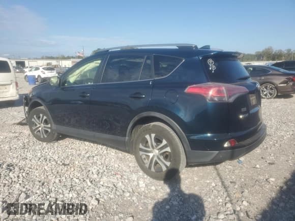 ✅ 2018 Toyota RAV4 LE • VIN: JTMZFREV6JJ205798 • Лот: 87386735. Опубликован ранее на Copart с пробегом 35 520 миль. Бесплатный доступ к архиву аукционных продаж из США и подробный отчёт об истории автомобиля на DreamBid. Изображение 2.