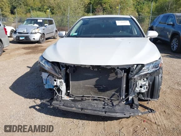 ✅ 2022 Toyota Camry LE • VIN: 4T1R11BK7NU052911 • Лот: 43304895. Опубликован ранее на IAAI с пробегом 42 147 миль. Бесплатный доступ к архиву аукционных продаж из США и подробный отчёт об истории автомобиля на DreamBid. Изображение 13.