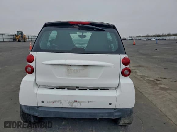 ✅ 2009 Smart fortwo Pure • VIN: WMEEJ31X39K322229 • Lot: 95828695. Wystawiony na Copart z przebiegiem 88 447 mil. Bezpłatny archiwum sprzedaży aukcyjnych z USA i szczegółowy raport historii pojazdu na DreamBid. Zdjęcie 10.