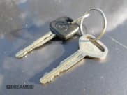 ✅ 2005 Toyota Camry STD • VIN: 4T1BE32K95U944627 • Lot: 43527213. Listed on IAAI with 180,200 mi. Free auction sales archive from the USA and detailed vehicle history report at DreamBid. Image 11.