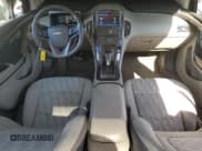 ✅ 2013 Chevrolet Volt • VIN: 1G1RA6E47DU137334 • Lot: 82895344. Wystawiony na Copart z przebiegiem 134 778 mil. Bezpłatny archiwum sprzedaży aukcyjnych z USA i szczegółowy raport historii pojazdu na DreamBid. Zdjęcie 8.