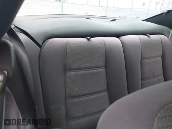 ✅ 2001 Ford Mustang Standard • VIN: 1FAFP40471F190366 • Lot: 42347598. Listed on IAAI with 168,851 mi. Free auction sales archive from the USA and detailed vehicle history report at DreamBid. Image 8.