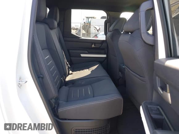 ✅ 2024 Toyota Tacoma TRD Sport Hybrid • VIN: 3TYLC5LN3RT001392 • Lot: 42401518. Listed on IAAI with 3,310 mi. Free auction sales archive from the USA and detailed vehicle history report at DreamBid. Image 8.