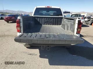 ✅ 2006 Chevrolet Silverado 1500 LT1 • VIN: 1GCEK19B16E109332 • Лот: 67605204. Опубликован ранее на Copart с пробегом 168 349 миль. Бесплатный доступ к архиву аукционных продаж из США и подробный отчёт об истории автомобиля на DreamBid. Изображение 6.