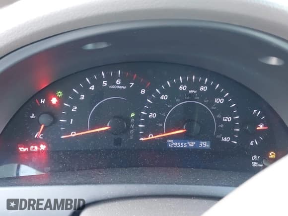 ✅ 2011 Toyota Camry LE • VIN: 4T1BF3EK5BU772200 • Lot: 43518359. Wystawiony na IAAI z przebiegiem 129 555 mil. Bezpłatny archiwum sprzedaży aukcyjnych z USA i szczegółowy raport historii pojazdu na DreamBid. Zdjęcie 7.