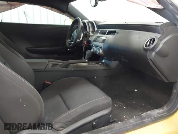 ✅ 2011 Chevrolet Camaro 1LT • VIN: 2G1FB1ED8B9112777 • Лот: 42841155. Опубликован ранее на IAAI с пробегом 150 858 миль. Бесплатный доступ к архиву аукционных продаж из США и подробный отчёт об истории автомобиля на DreamBid. Изображение 5.