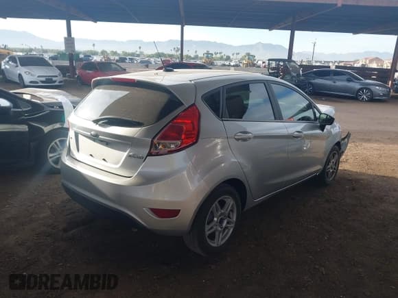 ✅ 2019 Ford Fiesta SE • VIN: 3FADP4EJ4KM147157 • Lot: 43604505. Listed on IAAI with Not provided. Free auction sales archive from the USA and detailed vehicle history report at DreamBid. Image 4.
