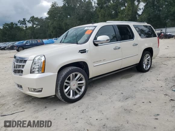 ✅ 2013 Cadillac Escalade ESV Platinum Edition • VIN: 1GYS3KEF7DR288779 • Лот: 74701154. Опубликован ранее на Copart с пробегом Не указан. Бесплатный доступ к архиву аукционных продаж из США и подробный отчёт об истории автомобиля на DreamBid. Изображение 1.