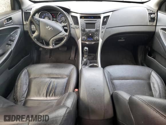 2014 Hyundai Sonata SE with VIN 5NPEC4AC1EH871318, listed as a Copart auction lot 85163455 with 224,225 mi miles and Salvage title. Bid and sale history available at DreamBid. Image 8.