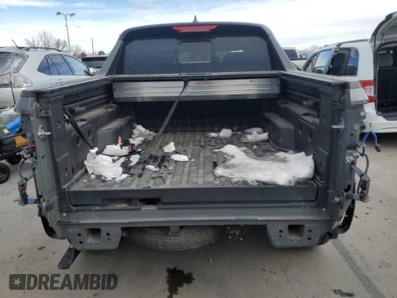 2024 Hyundai Santa Cruz Night Edition z VIN 5NTJCDDF4RH103795, wystawiony jako Copart lot #85051854 z przebiegiem 5 796 mil mil oraz Szkoda całkowita • Salvage title. Historia ofert i sprzedaży dostępna na DreamBid. Obrazek 6.