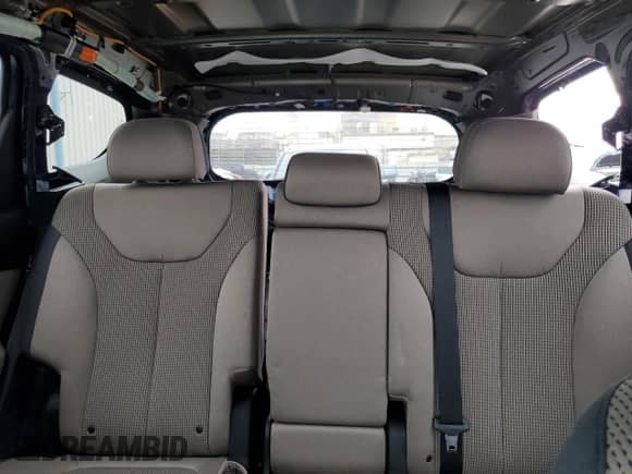 2022 Hyundai Santa Fe SE z VIN 5NMS1DAJ5NH472044, wystawiony jako Copart lot #44422575 z przebiegiem 82 991 mil mil oraz Szkoda całkowita • Salvage title. Historia ofert i sprzedaży dostępna na DreamBid. Obrazek 10.