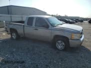 ✅ 2008 Chevrolet Silverado 1500 Work Truck • VIN: 1GCEC19J58Z160168 • Lot: 69007935. Listed on Copart with 257,402 mi. Free auction sales archive from the USA and detailed vehicle history report at DreamBid. Image 4.