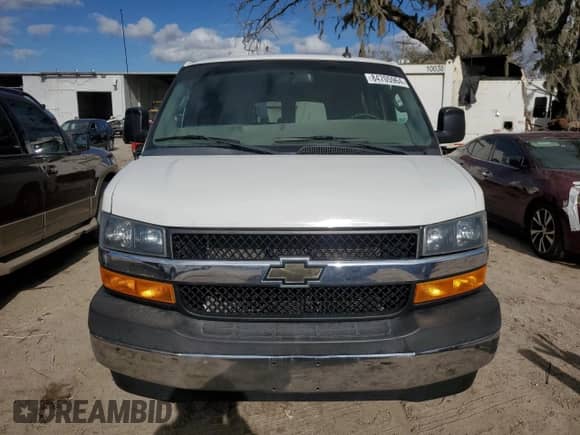 2018 Chevrolet Express Passenger LT с VIN 1GAZGPFG7J1332036, выставлен на аукционе Copart как лот 84705964 с пробегом 45 900 миль миль и Списание • Salvage title. История ставок и продаж доступна на DreamBid. Изображение 5.