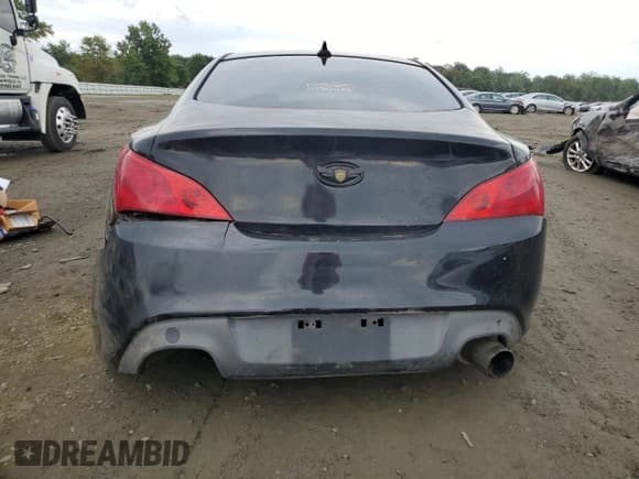 ✅ 2012 Hyundai Genesis Coupe Premium • VIN: KMHHT6KD8CU068813 • Lot: 81571165. Wystawiony na Copart z przebiegiem 120 972 mil. Bezpłatny archiwum sprzedaży aukcyjnych z USA i szczegółowy raport historii pojazdu na DreamBid. Zdjęcie 6.