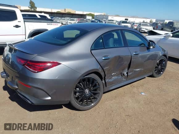 2023 Mercedes-Benz CLA 250 z VIN W1K5J4GB5PN416145, wystawiony jako IAAI lot #42619892 z przebiegiem 16 684 mil mil oraz . Historia ofert i sprzedaży dostępna na DreamBid. Obrazek 4.