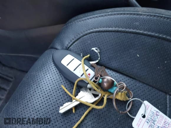 ✅ 2018 Nissan Rogue SV • VIN: 5N1AT2MT7JC785348 • Lot: 43244699. Wystawiony na IAAI z przebiegiem 155 722 mil. Bezpłatny archiwum sprzedaży aukcyjnych z USA i szczegółowy raport historii pojazdu na DreamBid. Zdjęcie 11.