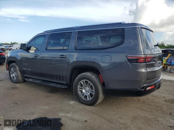 ✅ 2024 Jeep Wagoneer • VIN: 1C4SJSAP1RS116225 • Лот: 64605065. Опубликован ранее на Copart с пробегом 33 475 миль. Бесплатный доступ к архиву аукционных продаж из США и подробный отчёт об истории автомобиля на DreamBid. Изображение 2.