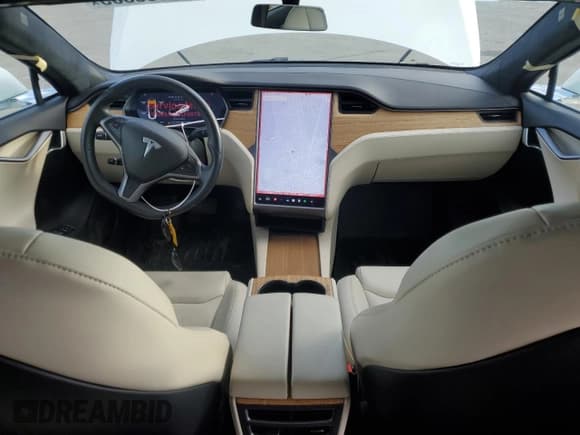 ✅ 2020 Tesla Model S Long Range • VIN: 5YJSA1E20LF397964 • Lot: 61790625. Wystawiony na Copart z przebiegiem 70 653 mil. Bezpłatny archiwum sprzedaży aukcyjnych z USA i szczegółowy raport historii pojazdu na DreamBid. Zdjęcie 8.