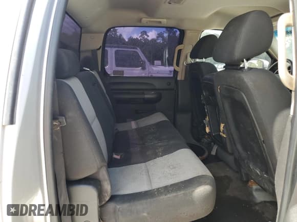 ✅ 2007 Chevrolet Silverado 1500 LS • VIN: 2GCEC13C671704680 • Лот: 60655004. Опубликован ранее на Copart с пробегом Не указан. Бесплатный доступ к архиву аукционных продаж из США и подробный отчёт об истории автомобиля на DreamBid. Изображение 10.