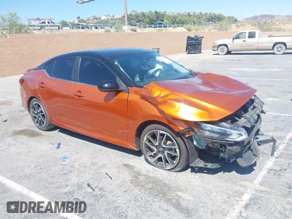 ✅ 2024 Nissan Sentra SR • VIN: 3N1AB8DV3RY216613 • Lot: 42945880. Wystawiony na IAAI z przebiegiem Nie podano. Bezpłatny archiwum sprzedaży aukcyjnych z USA i szczegółowy raport historii pojazdu na DreamBid. Zdjęcie 1.