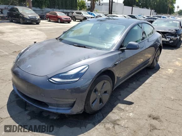✅ 2023 Tesla Model 3 • VIN: 5YJ3E1EA8PF431008 • Lot: 58307755. Wystawiony na Copart z przebiegiem 19 585 mil. Bezpłatny archiwum sprzedaży aukcyjnych z USA i szczegółowy raport historii pojazdu na DreamBid. Zdjęcie 1.
