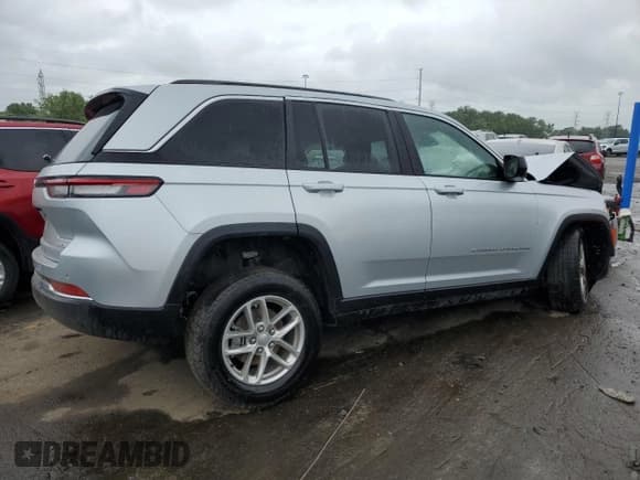 ✅ 2025 Jeep Grand Cherokee Altitude X • VIN: 1C4RJHAG9SC301270 • Lot: 61671705. Listed on Copart with 3,793 mi. Free auction sales archive from the USA and detailed vehicle history report at DreamBid. Image 3.