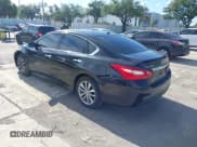 ✅ 2017 Nissan Altima S • VIN: 1N4AL3AP6HC153071 • Lot: 43132170. Listed on IAAI with 118,180 mi. Free auction sales archive from the USA and detailed vehicle history report at DreamBid. Image 3.