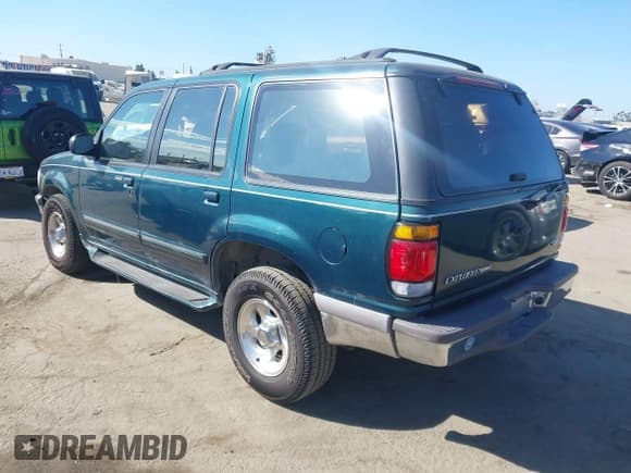 ✅ 1996 Ford Explorer XL • VIN: 1FMDU32XXTUD85108 • Lot: 43429118. Wystawiony na IAAI z przebiegiem 101 760 mil. Bezpłatny archiwum sprzedaży aukcyjnych z USA i szczegółowy raport historii pojazdu na DreamBid. Zdjęcie 3.