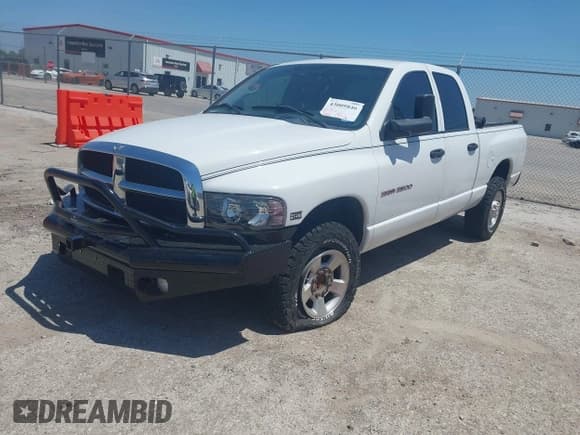 ✅ 2004 Dodge 2500 ST • VIN: 3D7KA28D54G174520 • Lot: 43009846. Wystawiony na IAAI z przebiegiem 198 881 mil. Bezpłatny archiwum sprzedaży aukcyjnych z USA i szczegółowy raport historii pojazdu na DreamBid. Zdjęcie 2.