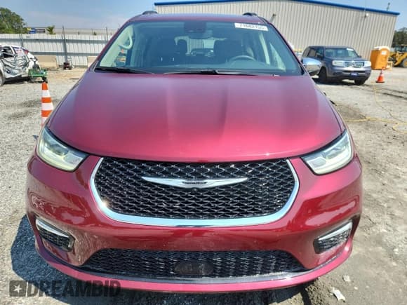 ✅ 2023 Chrysler Pacifica Limited • VIN: 2C4RC1GG9PR540759 • Lot: 71682155. Listed on Copart with 36,512 mi. Free auction sales archive from the USA and detailed vehicle history report at DreamBid. Image 5.