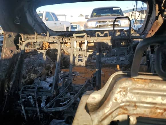 ✅ 2022 Hyundai Ioniq 5 SEL • VIN: KM8KN4AE4NU093919 • Lot: 79742904. Wystawiony na Copart z przebiegiem Nie podano mil. Skorzystaj z bezpłatnego archiwum sprzedaży aukcyjnych z USA i zobacz szczegółowy raport historii pojazdu na DreamBid. Zdjęcie 10.