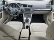 ✅ 2017 Volkswagen Golf S • VIN: 3VWM17AU4HM523262 • Лот: 55090565. Опубликован ранее на Copart с пробегом 95 180 миль. Бесплатный доступ к архиву аукционных продаж из США и подробный отчёт об истории автомобиля на DreamBid. Изображение 8.