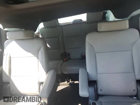 2024 Chevrolet Suburban Z71 z VIN 1GNSKDKD4RR366912, wystawiony jako Copart lot #85366065 z przebiegiem 17 299 mil mil oraz Szkoda całkowita • Salvage title. Historia ofert i sprzedaży dostępna na DreamBid. Obrazek 10.