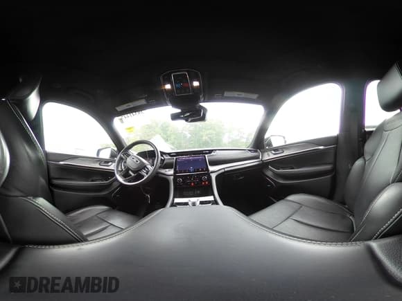 ✅ 2022 Jeep Grand Cherokee Overland • VIN: 1C4RJJDG5N8567637 • Lot: 39341447. Listed on IAAI with 26,871 mi. Free auction sales archive from the USA and detailed vehicle history report at DreamBid. Image 18.