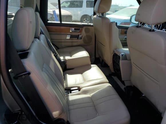 ✅ 2015 Land Rover LR4 HSE • VIN: SALAG2V66FA766044 • Lot: 73421764. Listed on Copart with 86,203 mi. Free auction sales archive from the USA and detailed vehicle history report at DreamBid. Image 11.