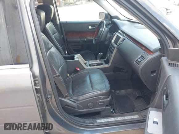 ✅ 2010 Ford Flex Limited • VIN: 2FMHK6DT8ABA29228 • Лот: 42727044. Опубликован ранее на IAAI с пробегом 219 234 миль. Бесплатный доступ к архиву аукционных продаж из США и подробный отчёт об истории автомобиля на DreamBid. Изображение 5.