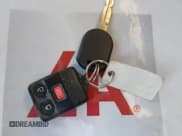 ✅ 2004 Ford Expedition Eddie Bauer • VIN: 1FMPU17LX4LA22578 • Lot: 43694107. Wystawiony na IAAI z przebiegiem 263 585 mil. Bezpłatny archiwum sprzedaży aukcyjnych z USA i szczegółowy raport historii pojazdu na DreamBid. Zdjęcie 11.