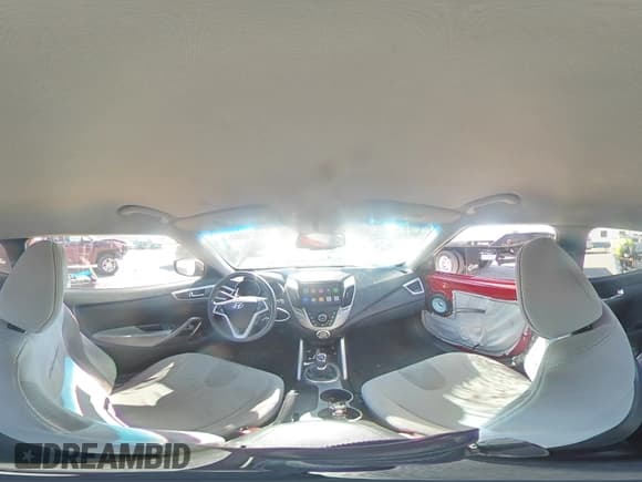 ✅ 2012 Hyundai Veloster w/Gray Int • VIN: KMHTC6AD2CU020008 • Lot: 74321094. Wystawiony na Copart z przebiegiem 114 712 mil. Bezpłatny archiwum sprzedaży aukcyjnych z USA i szczegółowy raport historii pojazdu na DreamBid. Zdjęcie 12.