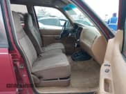 ✅ 1995 Ford Explorer XL • VIN: 1FMDU32X8SZB27364 • Лот: 42471329. Опубликован ранее на IAAI с пробегом 187 562 миль. Бесплатный доступ к архиву аукционных продаж из США и подробный отчёт об истории автомобиля на DreamBid. Изображение 5.