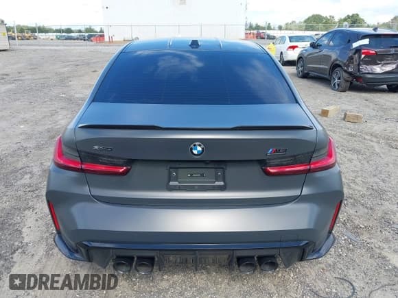 ✅ 2025 BMW M3 Competition xDrive • VIN: WBS33HJ00SFV35310 • Lot: 43300166. Listed on IAAI with 5,243 mi. Free auction sales archive from the USA and detailed vehicle history report at DreamBid. Image 16.