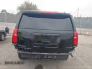 ✅ 2019 Chevrolet Suburban LT • VIN: 1GNSCHKCXKR356581 • Lot: 43382678. Wystawiony na IAAI z przebiegiem 112 699 mil. Bezpłatny archiwum sprzedaży aukcyjnych z USA i szczegółowy raport historii pojazdu na DreamBid. Zdjęcie 17.