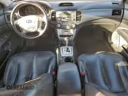 ✅ 2007 Kia Optima LX • VIN: KNAGE124875152821 • Лот: 94361915. Опубликован ранее на Copart с пробегом 199 646 миль. Бесплатный доступ к архиву аукционных продаж из США и подробный отчёт об истории автомобиля на DreamBid. Изображение 8.