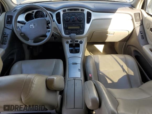 ✅ 2007 Toyota Highlander • VIN: JTEGP21A270132373 • Lot: 70169165. Wystawiony na Copart z przebiegiem 271 373 mil. Bezpłatny archiwum sprzedaży aukcyjnych z USA i szczegółowy raport historii pojazdu na DreamBid. Zdjęcie 8.