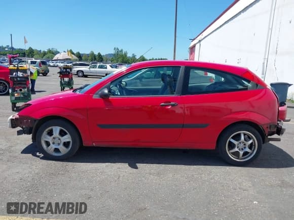 ✅ 2004 Ford Focus ZX3 • VIN: 3FAFP31374R103234 • Лот: 39544903. Опубликован ранее на IAAI с пробегом 203 103 миль. Бесплатный доступ к архиву аукционных продаж из США и подробный отчёт об истории автомобиля на DreamBid. Изображение 15.